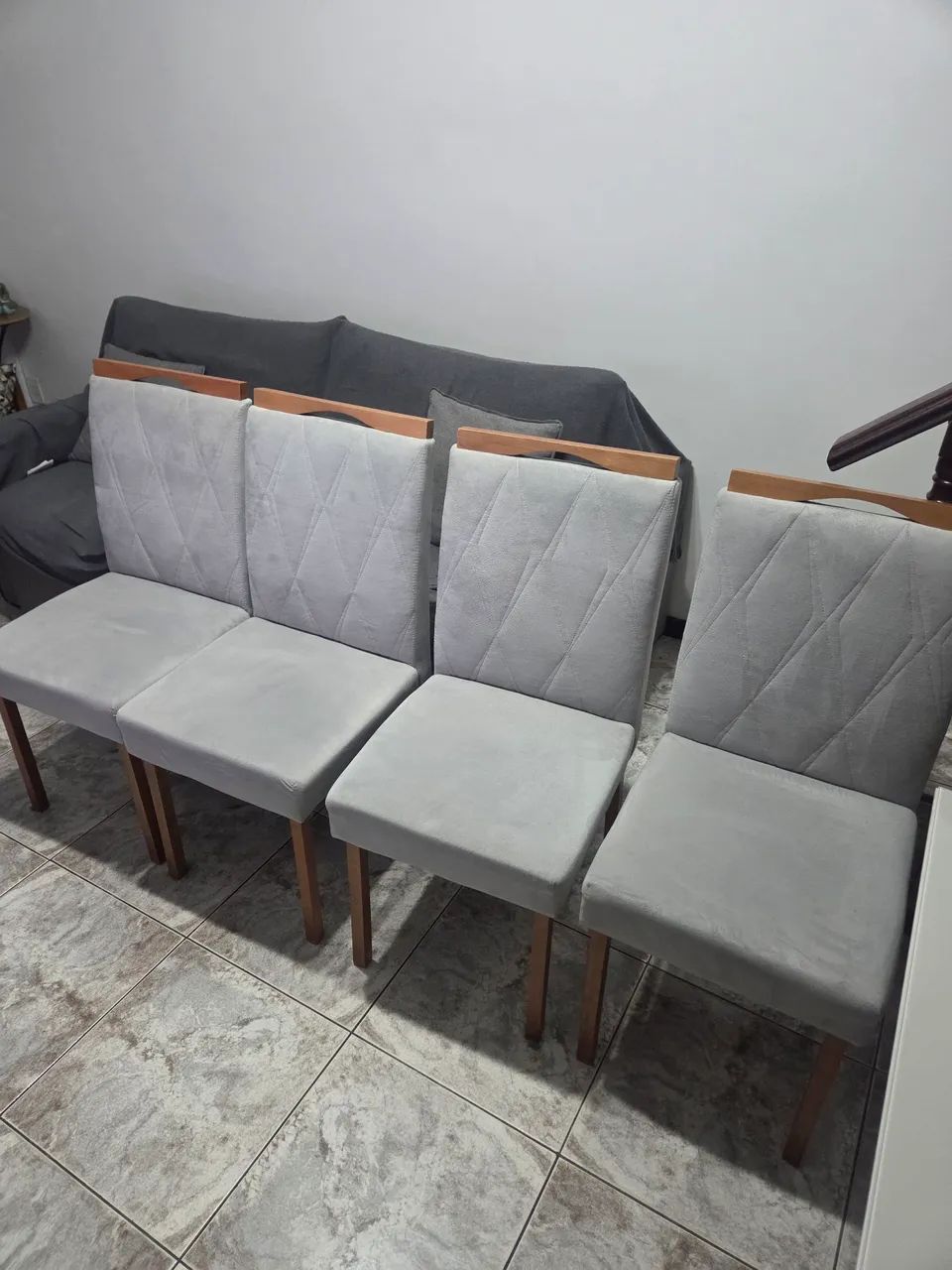 Mesa Retangula e cadeiras 1.20x90 otimo estado - Foto 3
