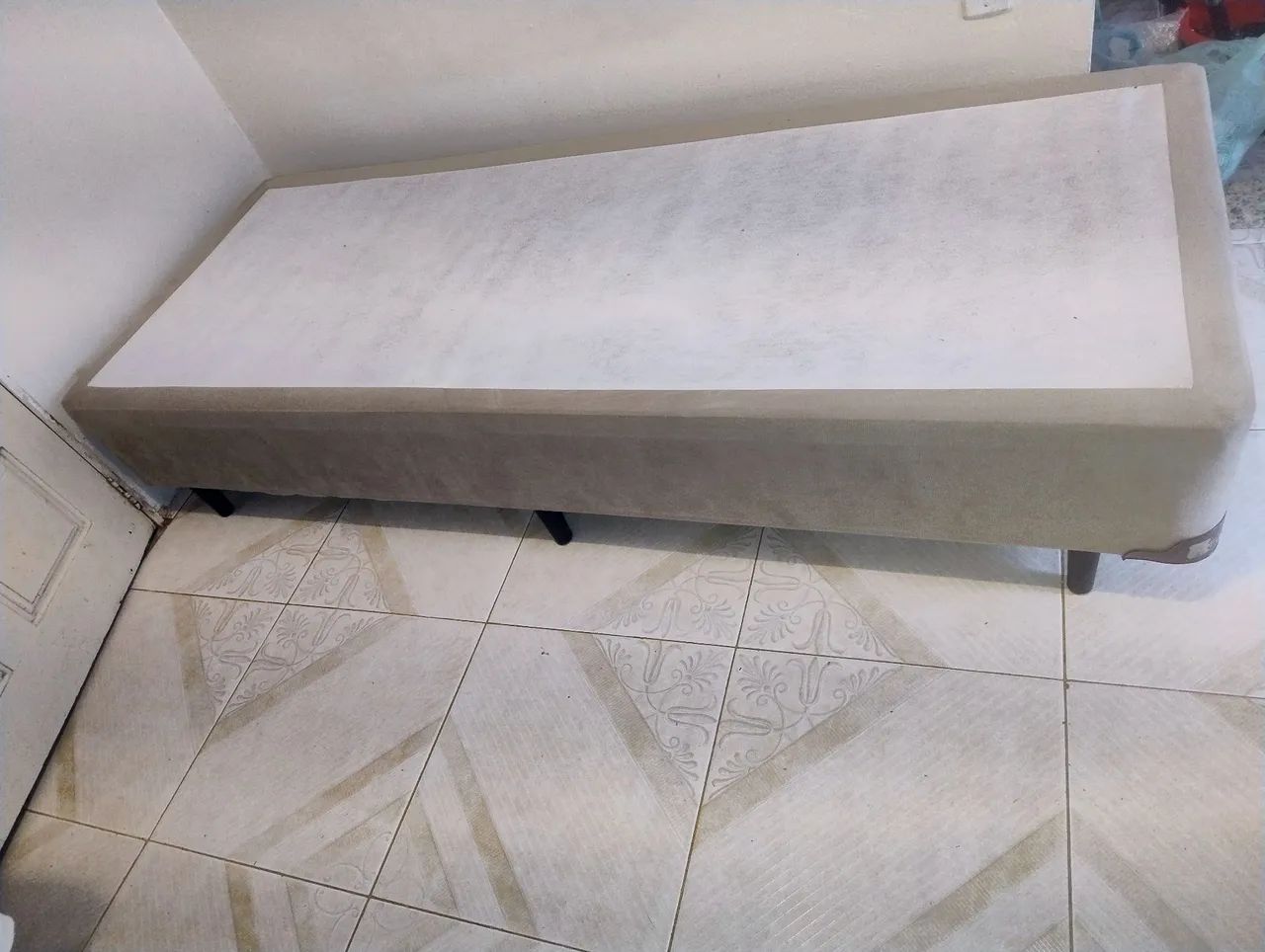 Box de cama solteiro