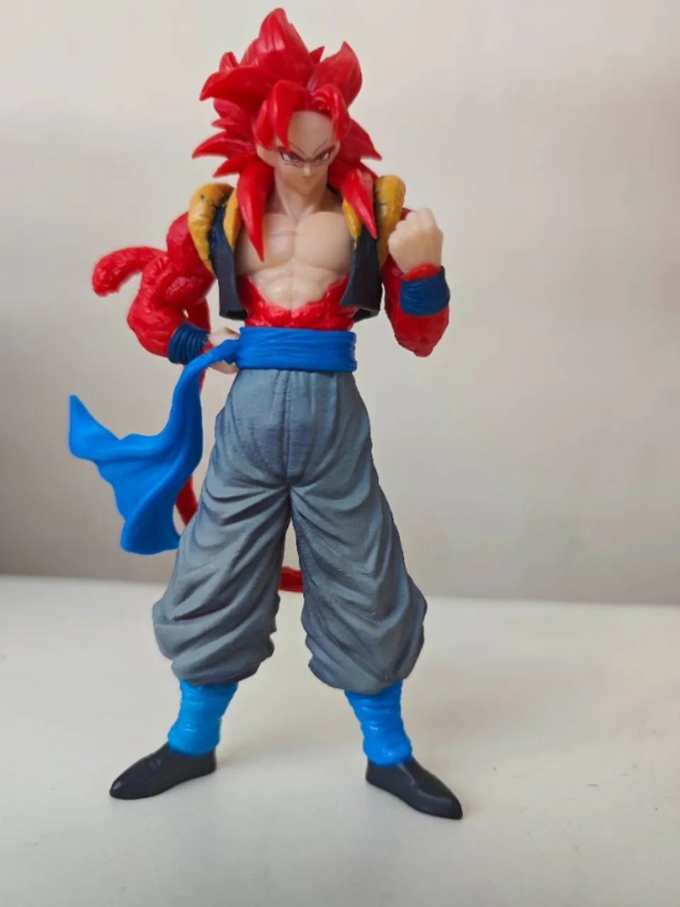 Boneco Gojeta SSJ4 15cm com par de mãos extras Novo - Foto 3