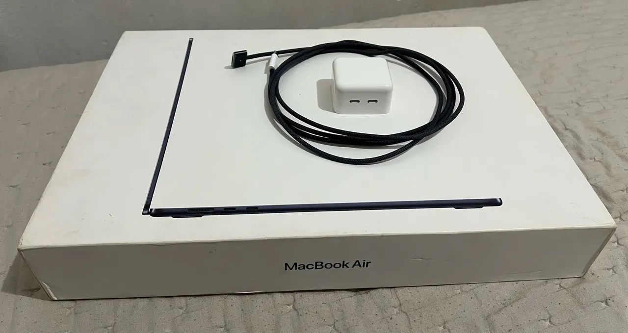 MacBook Air 15 polegadas M2 2023 8GB 256GB - Midnight - Caixa Original - Foto 5