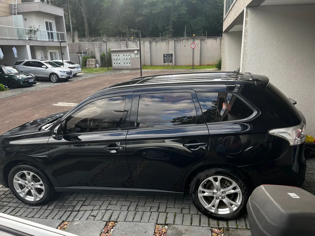 Mitsubishi Outlander 2015