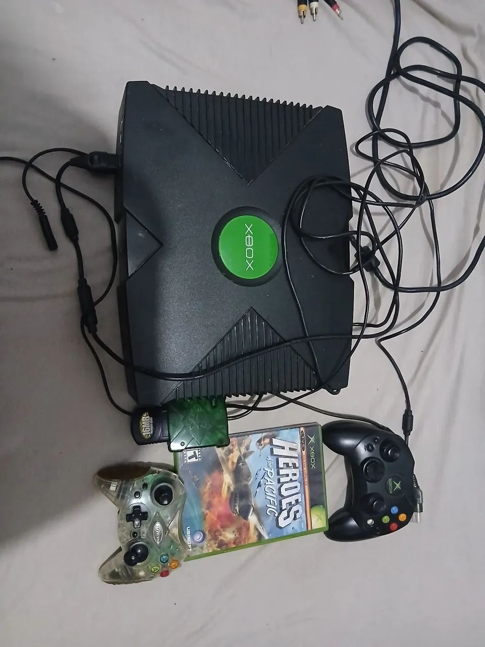 Xbox Clássico 2 controles e 1 jogo Original  - Foto 2