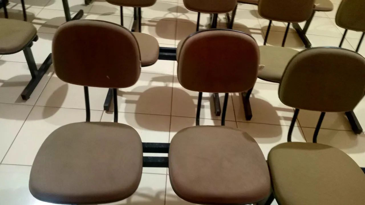VENDO CADEIRAS DE ESCRITÓRIO  - Foto 2