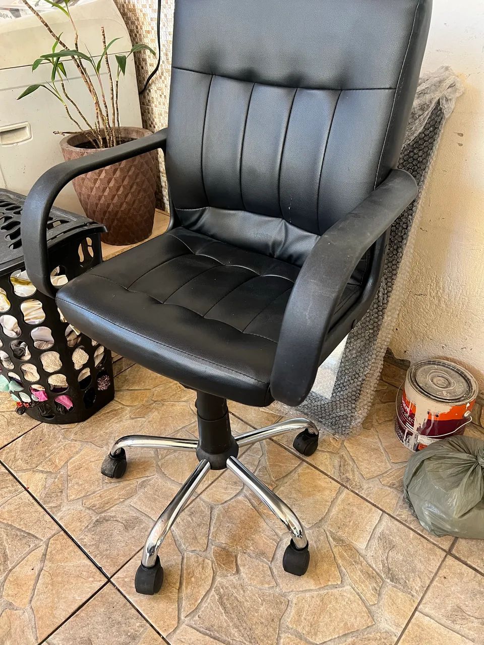 Cadeira pra escritório  - Foto 2