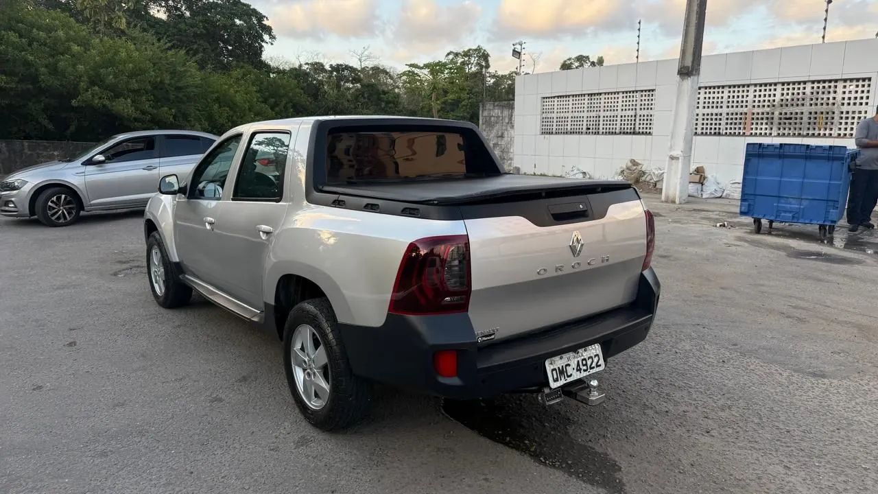 Renault Duster Oroch Exp. 1.6 Hi-flex 16V Mec. 2018 - Foto 2