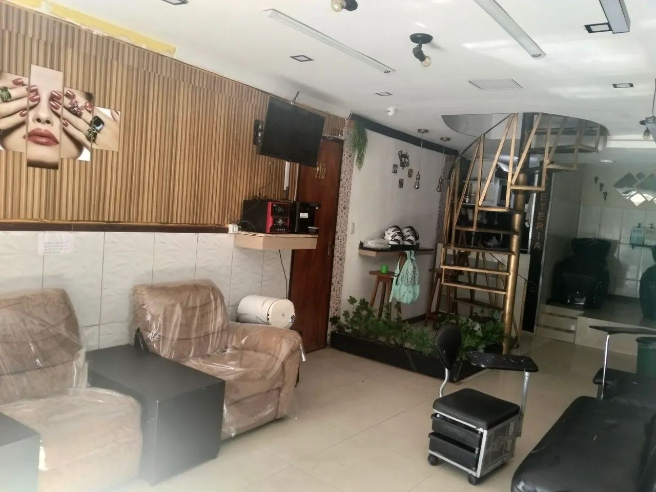 1 vaga pra cabeleireira  - Foto 3
