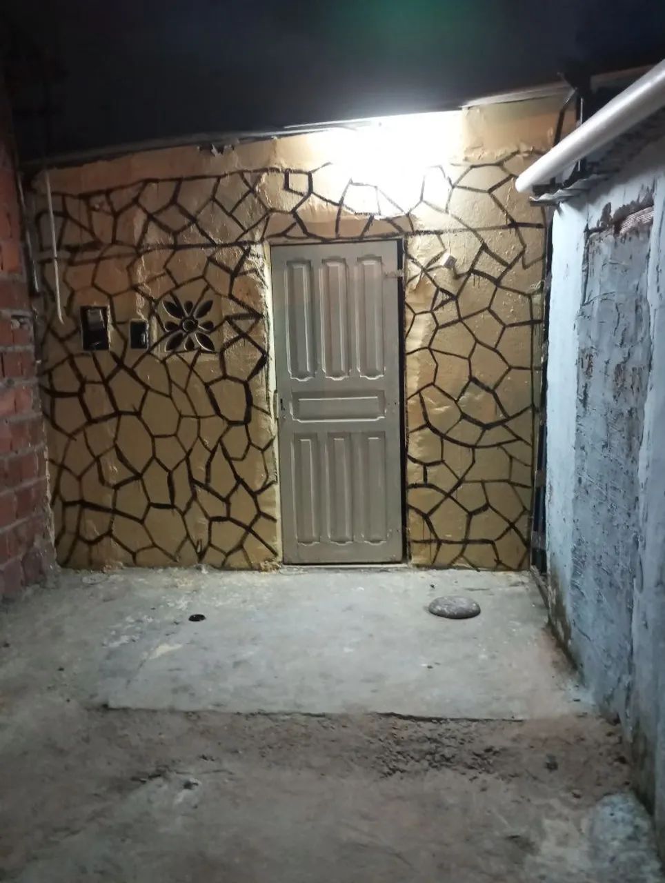 Casa com 2 quartos há uma quadra da praia