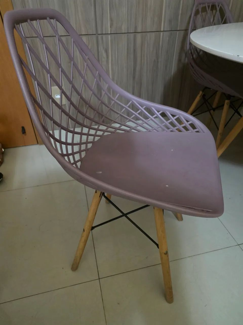 Conjunto mesa redonda com 4 cadeiras - Foto 2