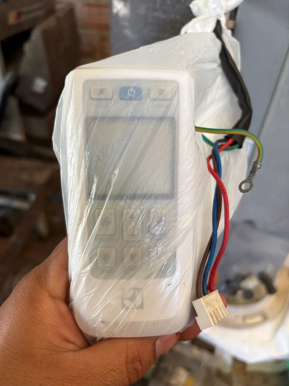 Central de ar Electrolux 12 mil btus com defeito  - Foto 4
