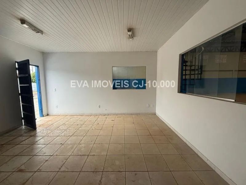 Galpão amplo com 640 m²  Excelente localização! - Foto 3