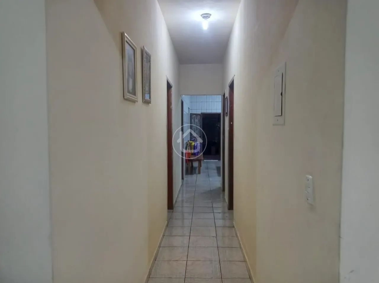 CASA COM 2 DORMITÓRIOS À VENDA - Foto 2