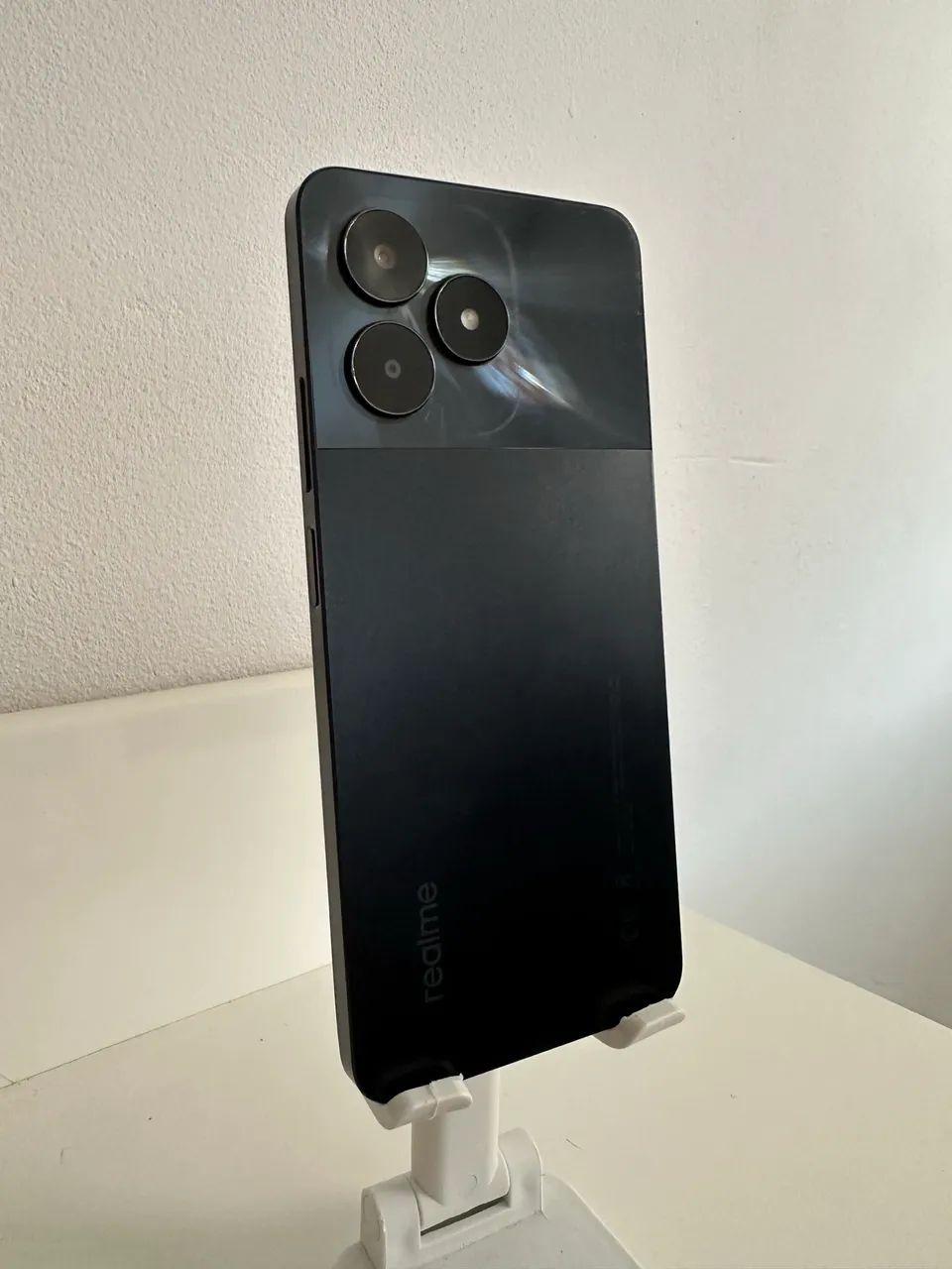 Realme c51