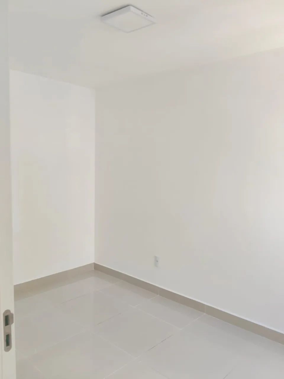 Apto 2 dormitórios,6º andar,zona Oeste Wanel ville, ao lado Santo Supermercado - Foto 5