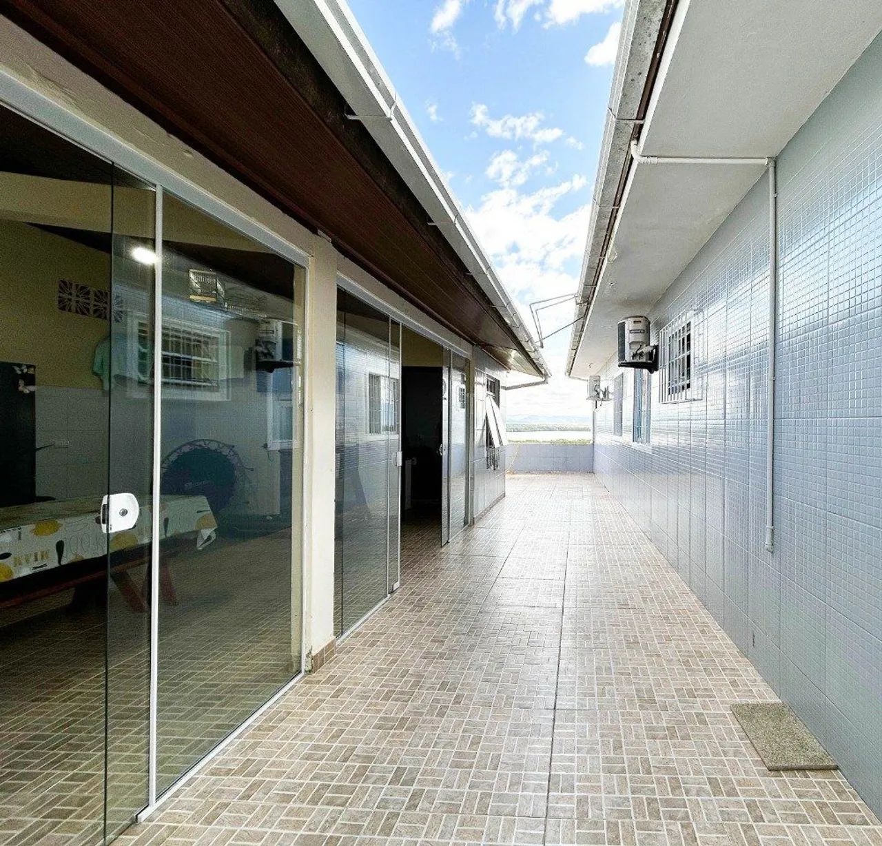 Vende se casa na costeira, aceita proposta  - Foto 4