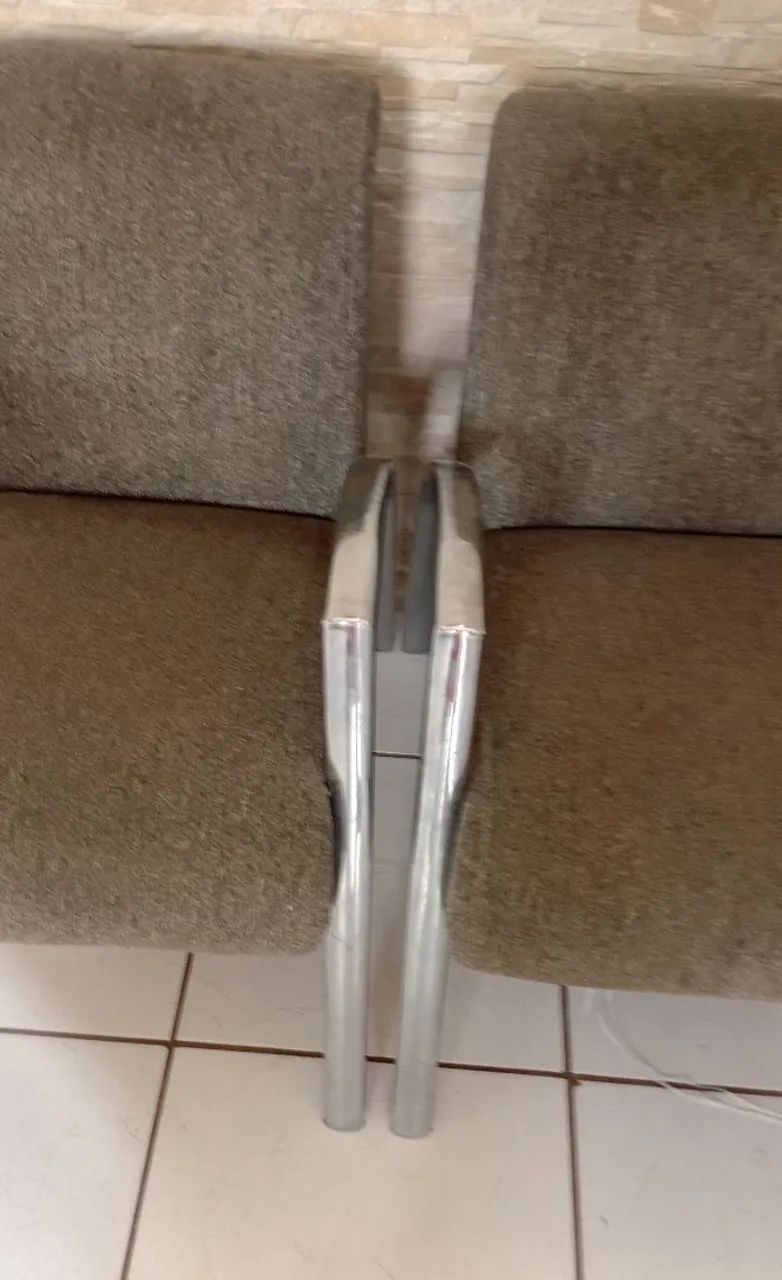 Duas Poltronas  - Foto 4