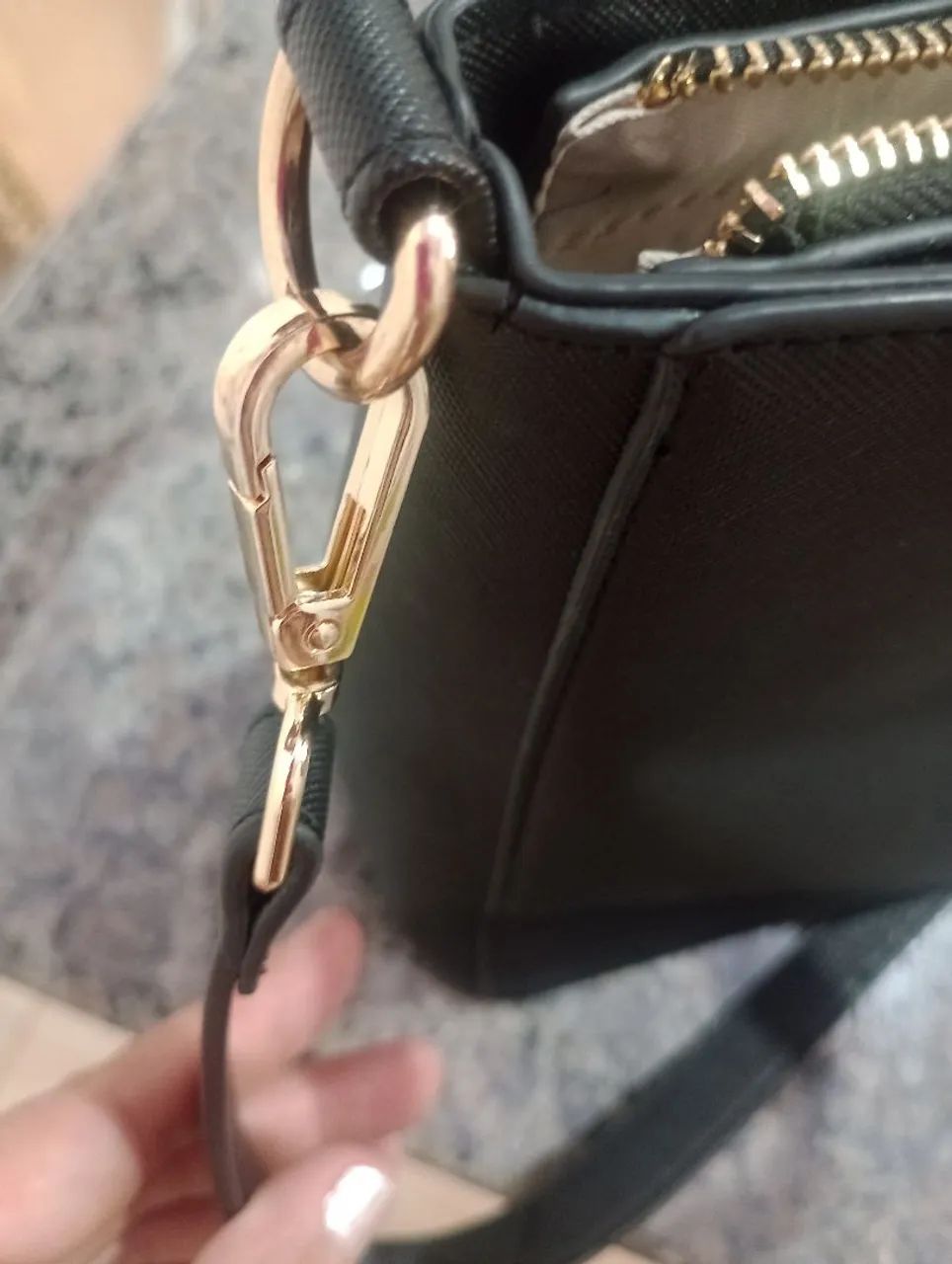 Bolsa preta Constance  - Foto 5