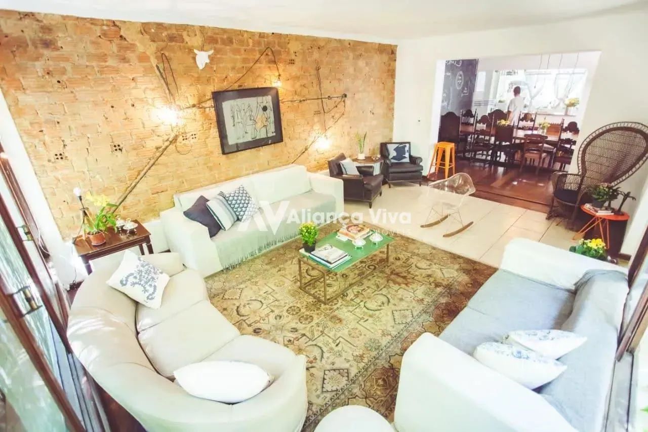 Cosme Velho | Casa 7 quartos, sendo 5 suites - Foto 2