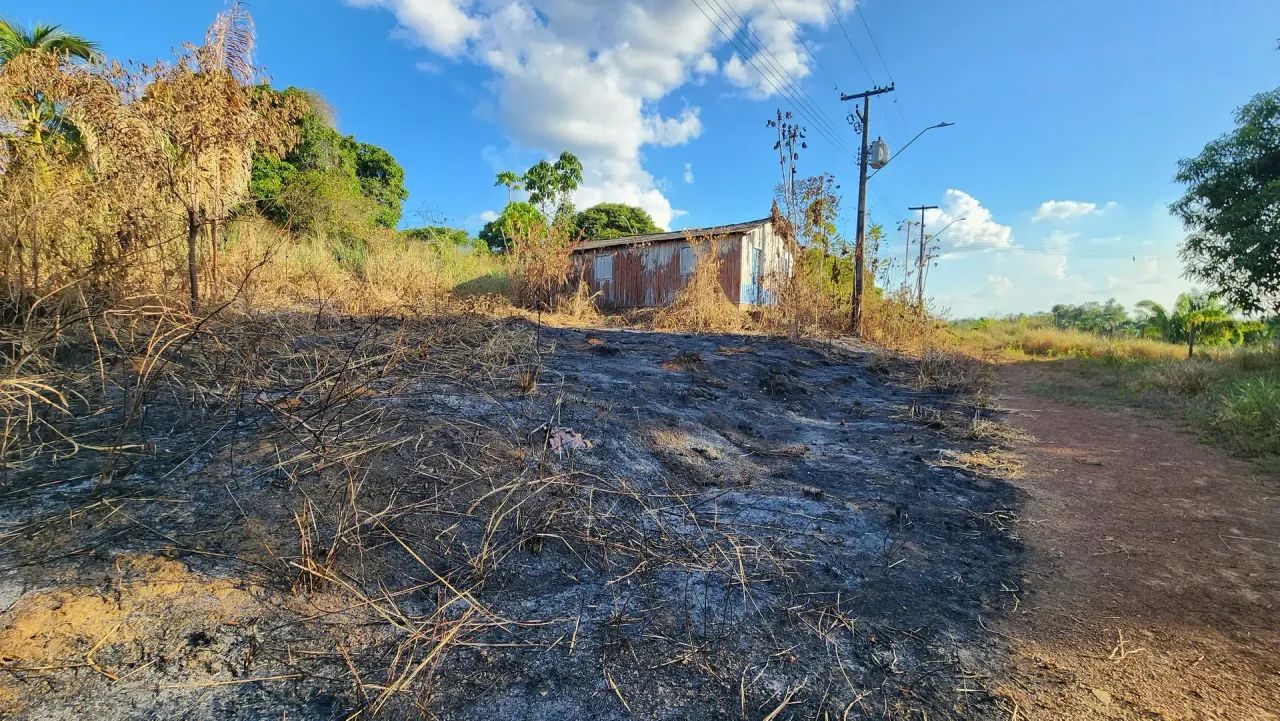 INVISTA NO SEU FUTURO: Terreno Perfeito para Seu Projeto dos Sonhos! - Foto 3