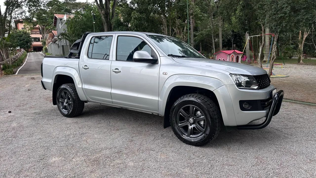 Volkswagen Amarok Trendline CD 2.0 TDI 4X4 Dies AUT 2015 - Foto 4