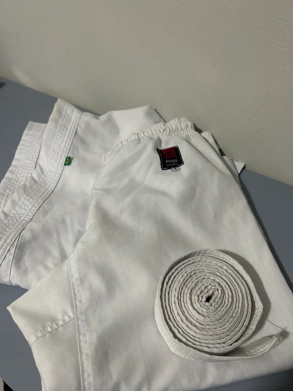 Kimono de Karatê infantil semi novo 