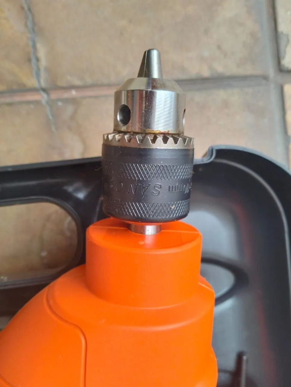 Furadeira de Impacto 3/8" (10mm) 560W, 220V com Maleta - Foto 4