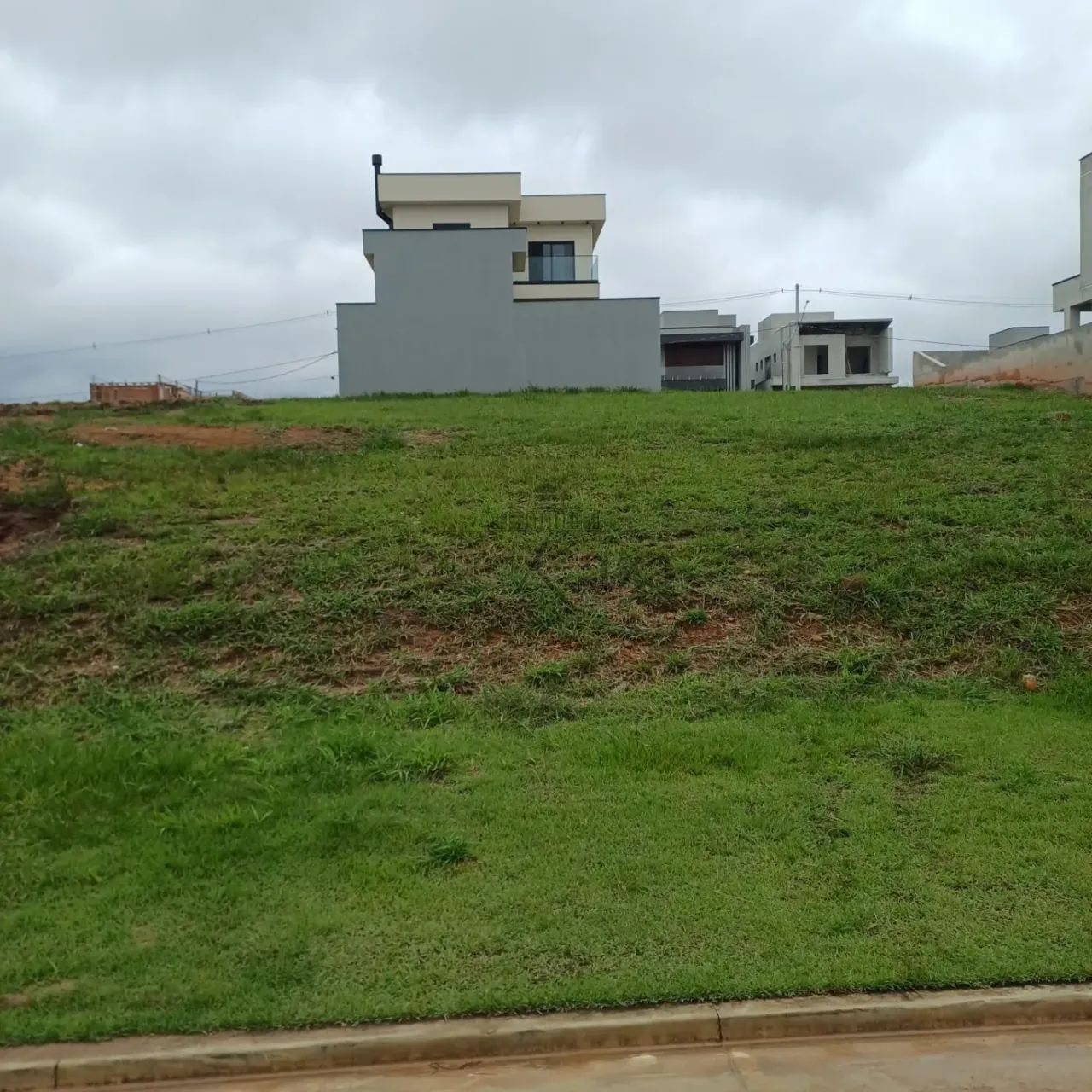 Oportunidade - Terreno em condomínio - Urbanova - Condomínio Terras Alpha - 330m².