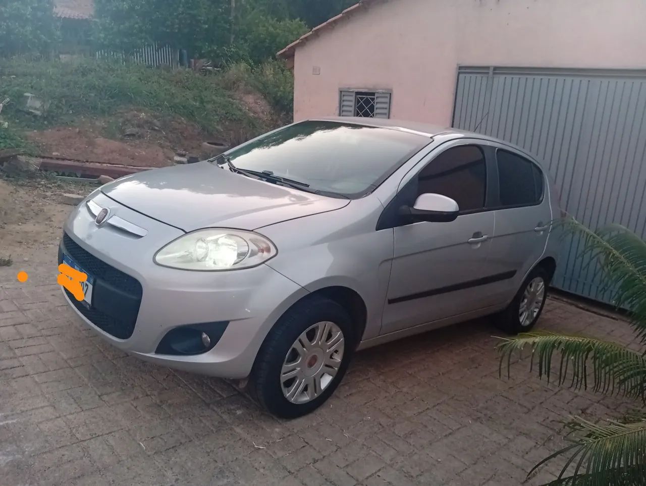 Fiat Palio Essence 1.6 Flex 16V 5P 2013 - Foto 2
