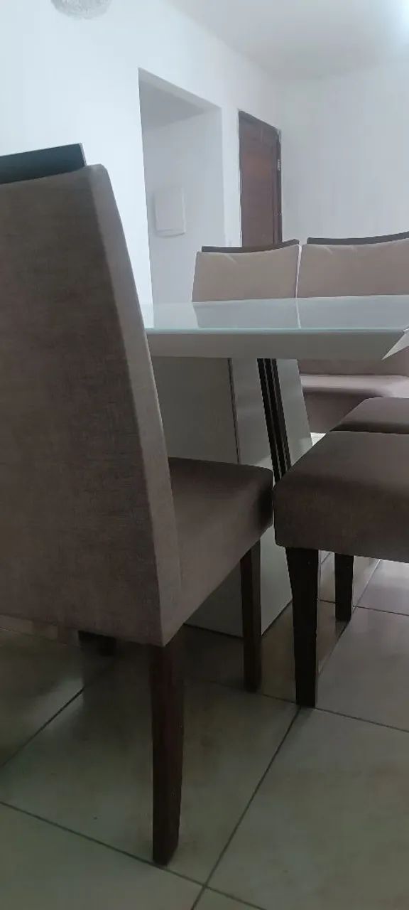 Mesa 1,40 x 1,40 com 8 cadeiras - Foto 4