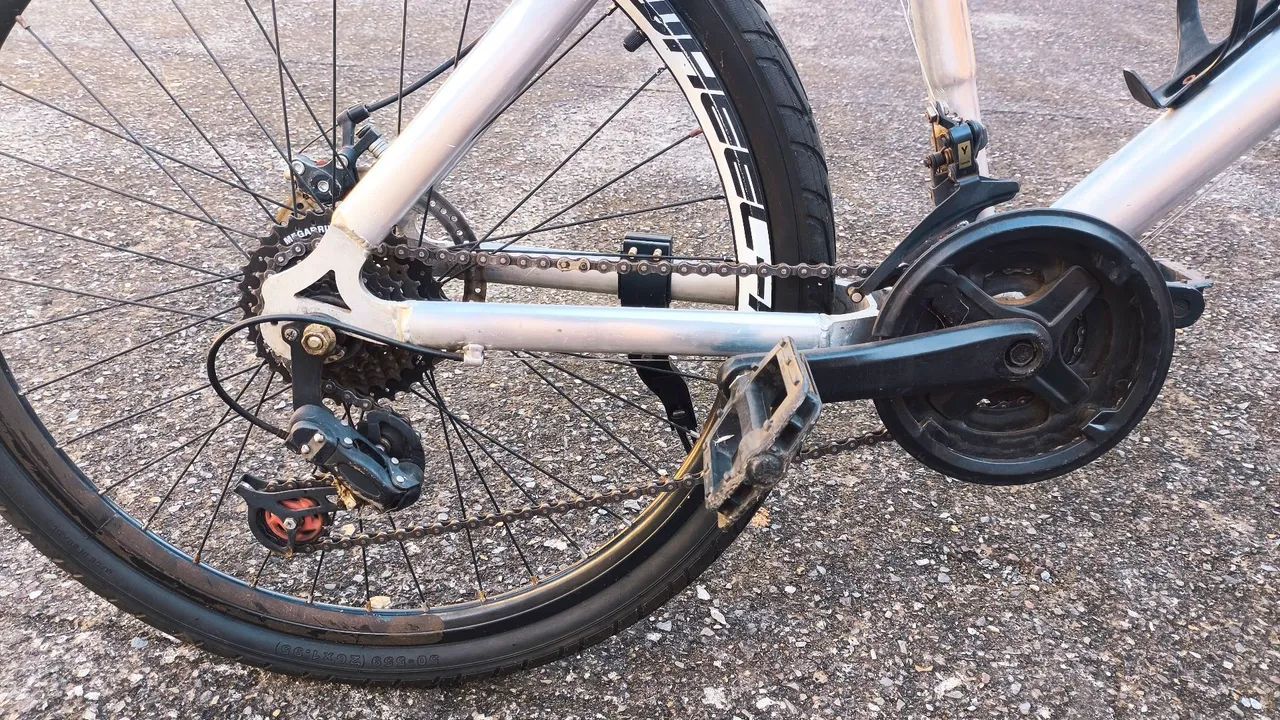 Bicicleta Aro 29 com Freio a Disco e Suspensão - Foto 4