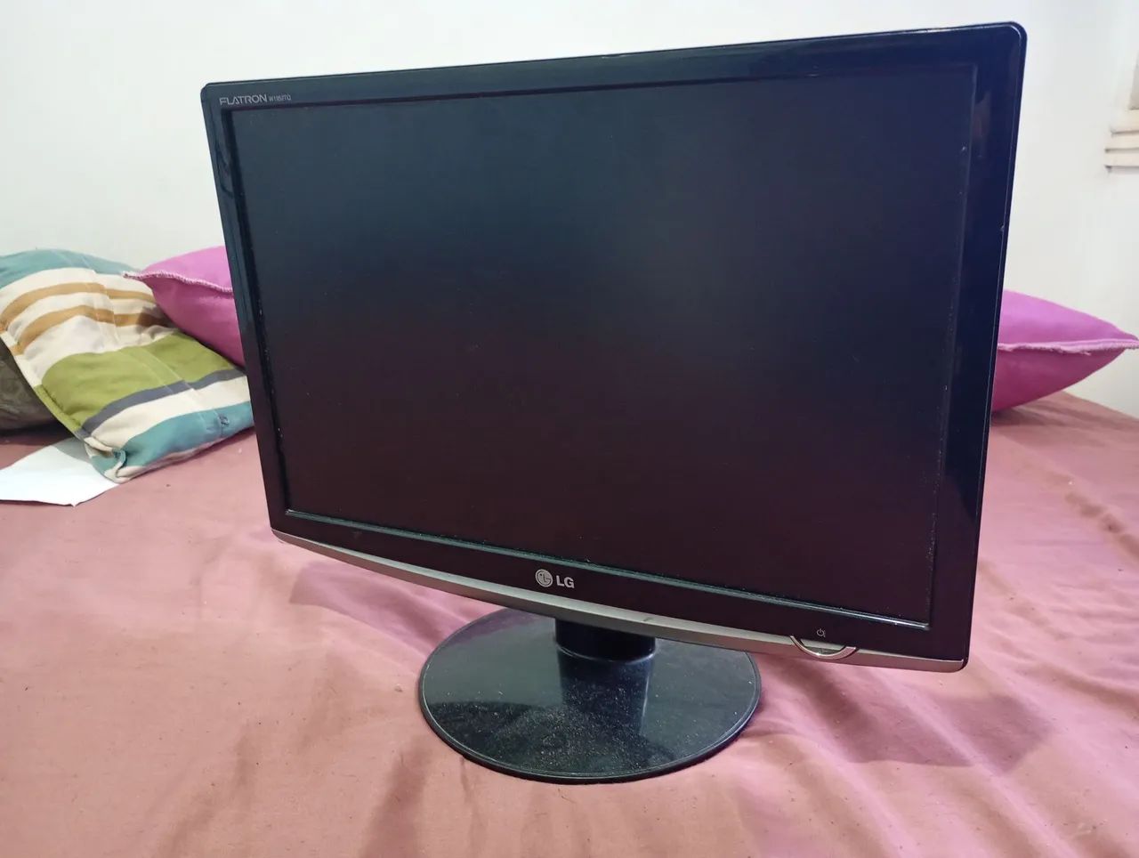 Monitor LG 19 pol