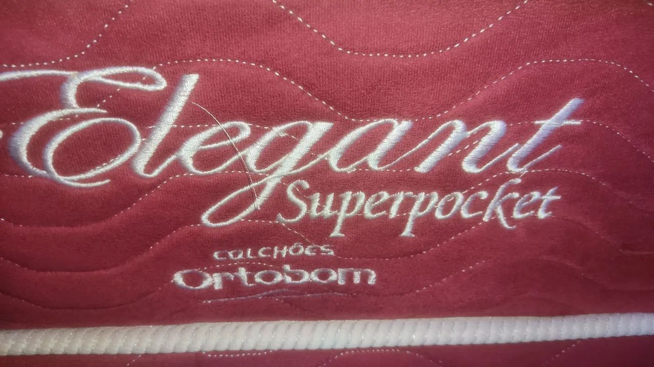 Cama de casal Queen com molas ensacadas 
