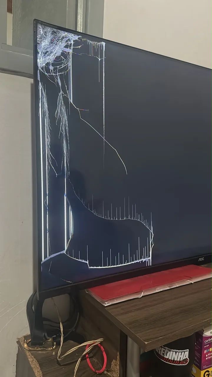 Tv para retirar peças 