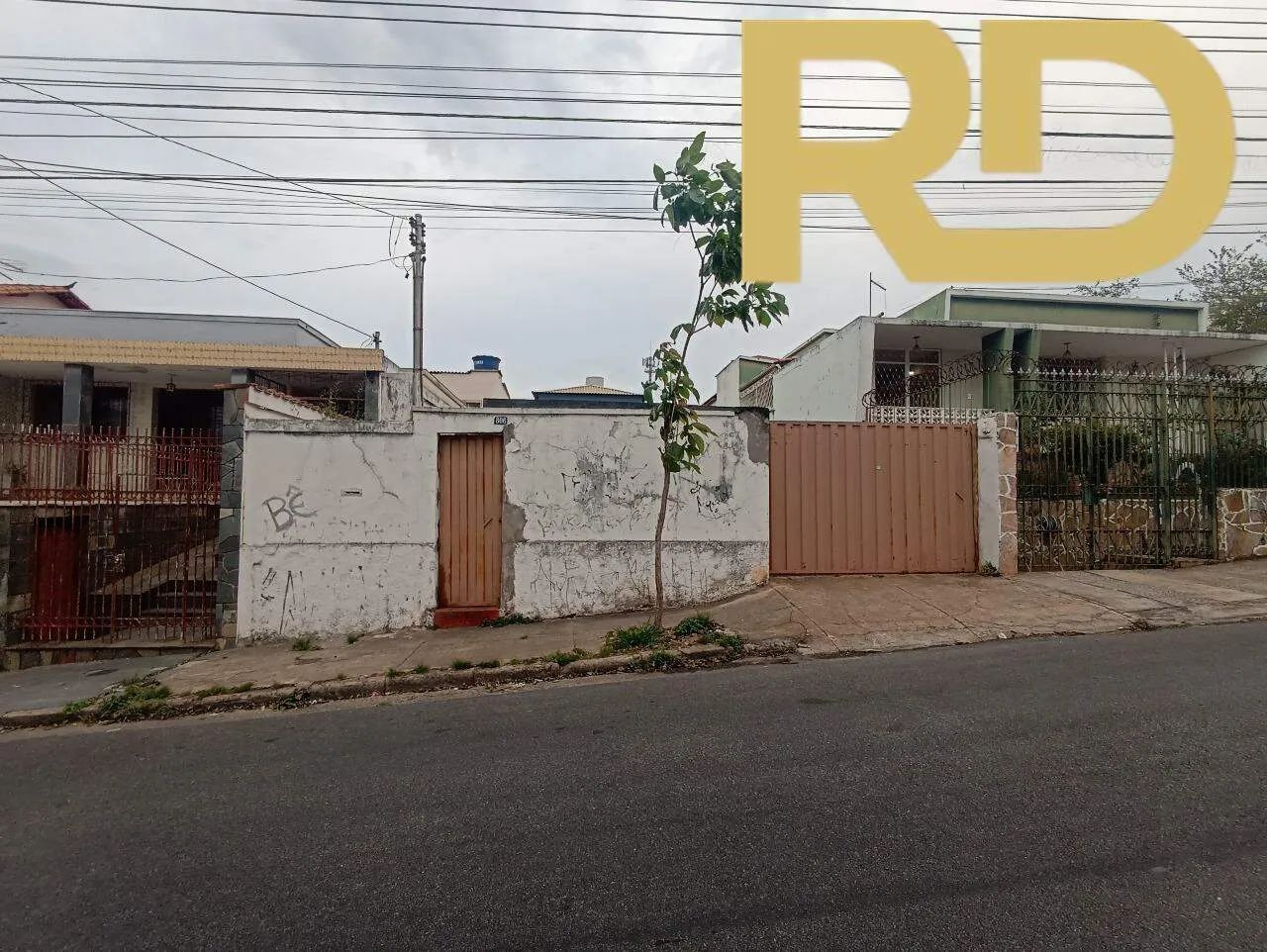 Lote vago no Esplanada