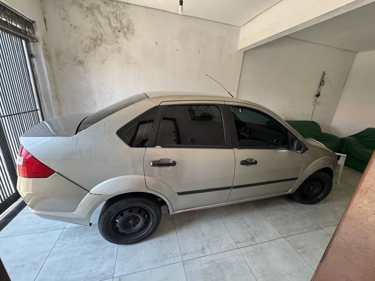 Ford Fiesta Fiesta Sed. Personnalité 1.0 8V 4p 2005