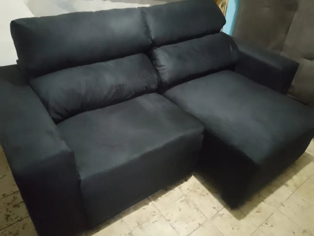 New Retractable and Reclining Sofa in Black Velvet Fabric...2 m long494528956539883523