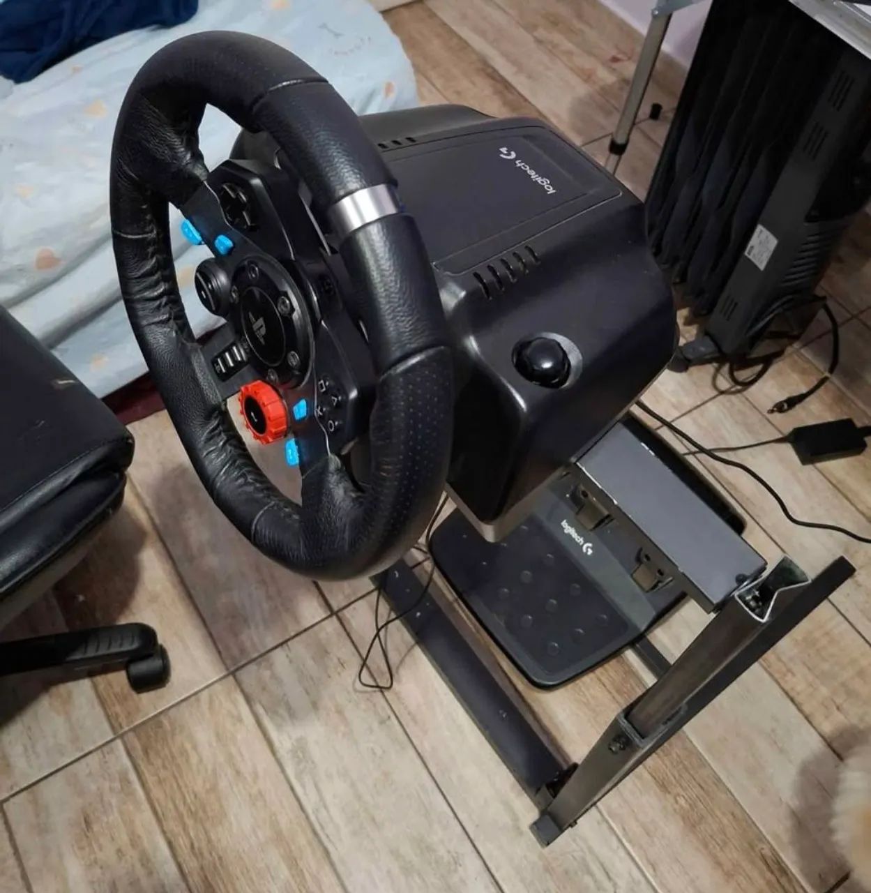 Logitech G29 - PS4/PS5/PC [Caixa, Cockpit, Cabos]