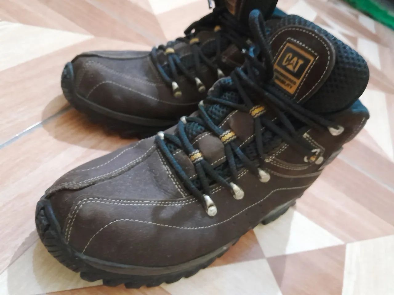 Bota cat usada n 40