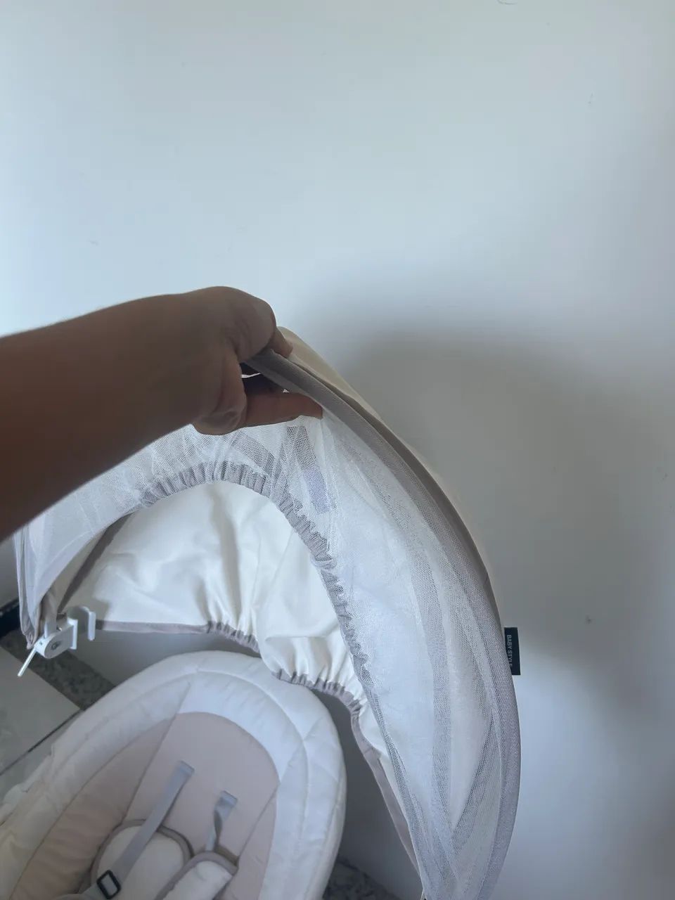 Cadeirinha de balanço automática infantil (repousadeira) - Foto 4