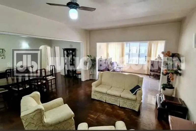 Apartamento : / Residencial / Copacabana