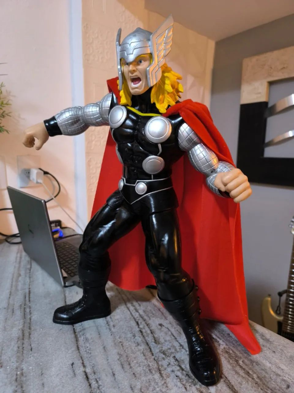 Boneco Thor Premium Mimo 53cm (item de colecionador)