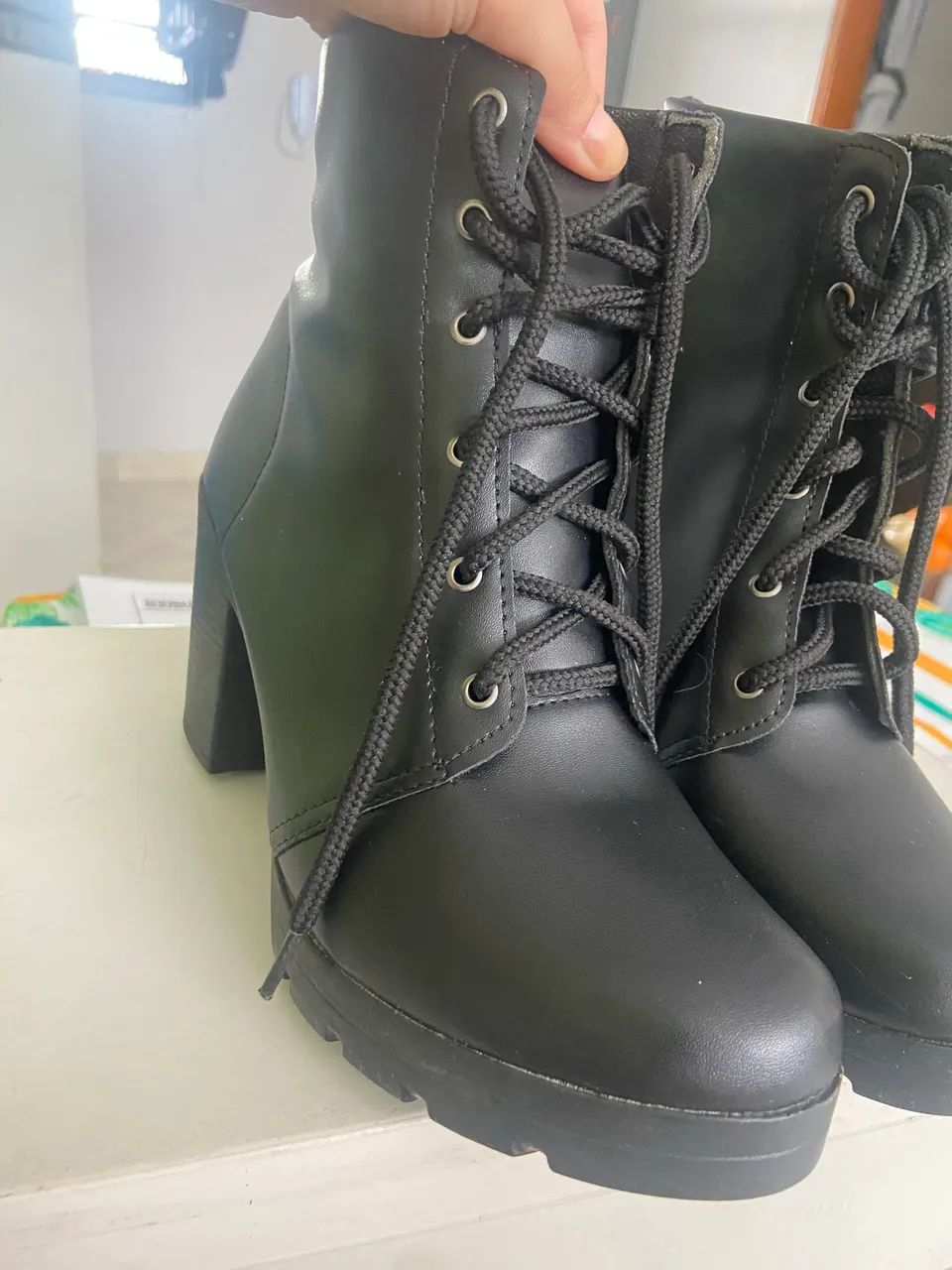 Bota coturno 36 