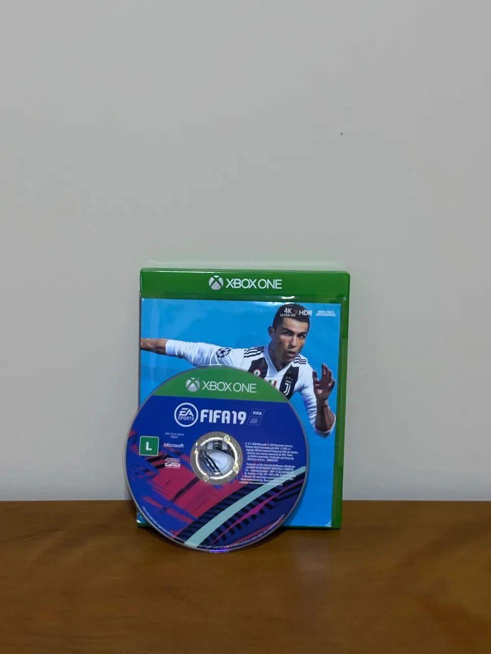 FIFA 19 XBOX ONE perfeito estado