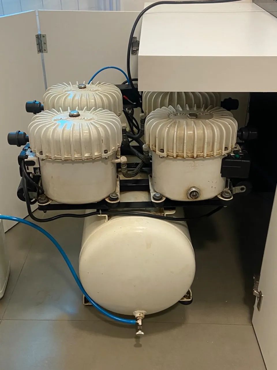 Compressor silencioso