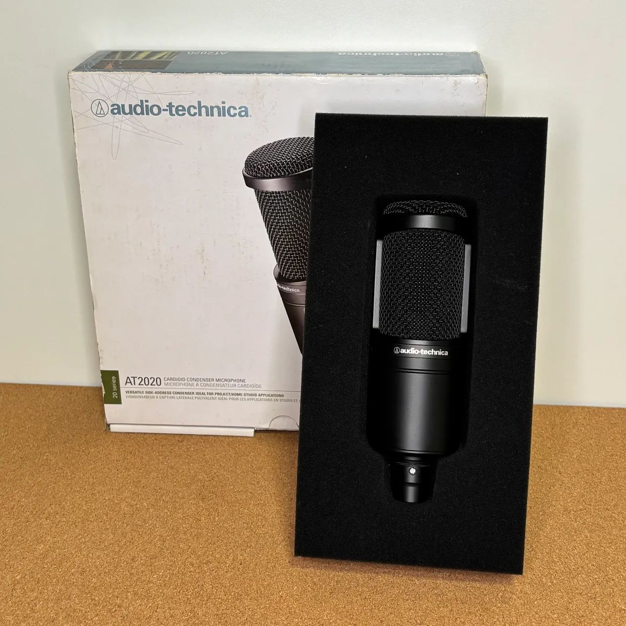 Microfone AT2020 Audio-Technica + Pedestal Girafa + Vocal Booth + Pop Filter - Foto 2