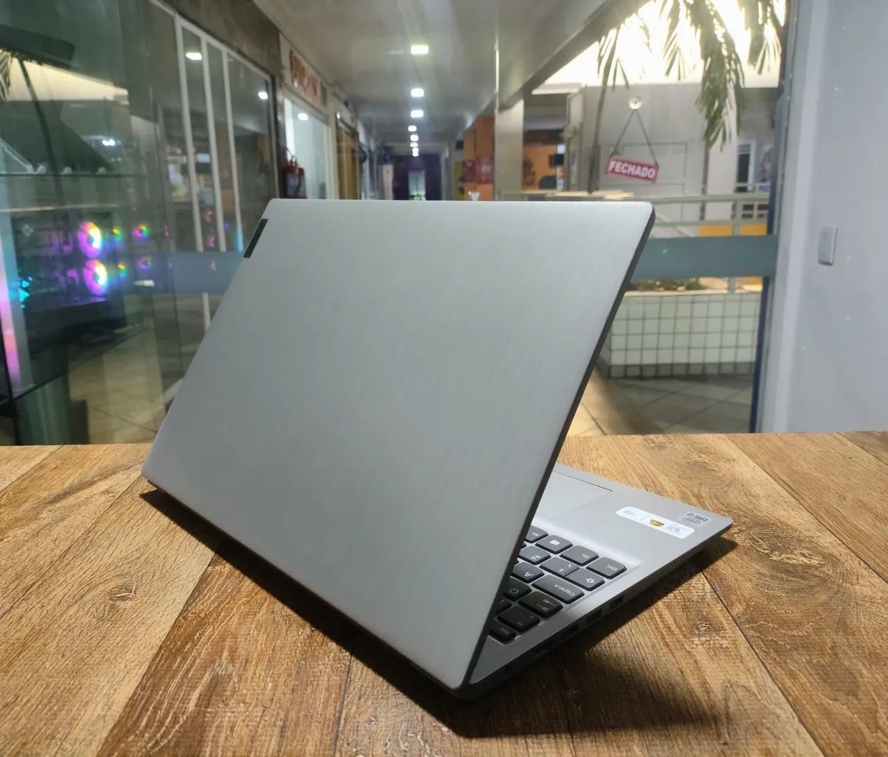 Notebook Lenovo | Core i3 10°geração | 8GB RAM | SSD 256GB | Super