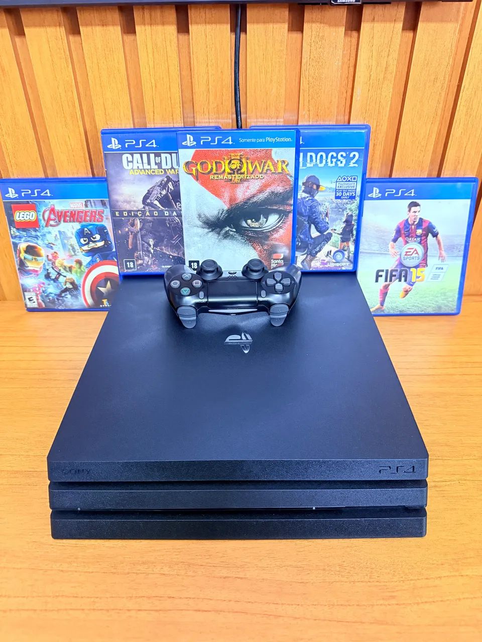 Ps4 Pro 1Tb com controle original e jogos - Foto 3