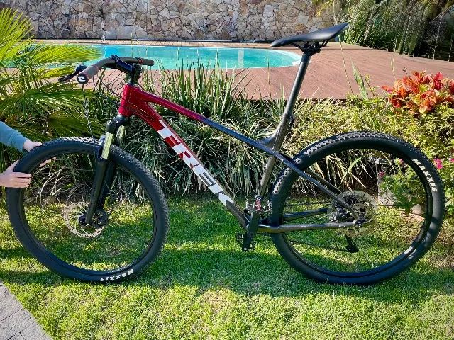Bicicleta Trek Marlin 6 ? MUITO NOVA - Foto 2
