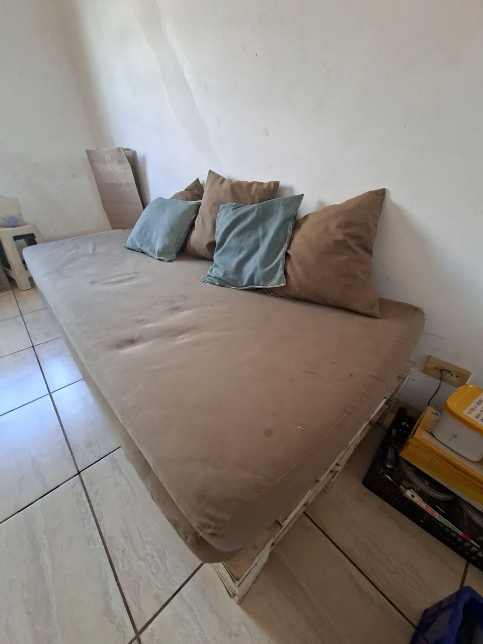 Sofa/cama de pallet - Foto 4