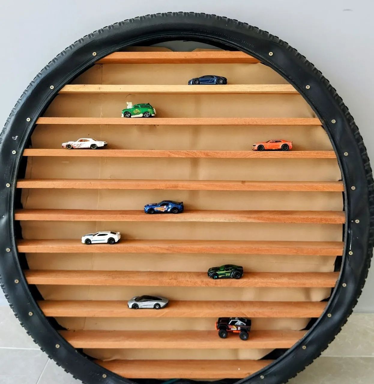 Prateleira Decorativa para Carrinhos