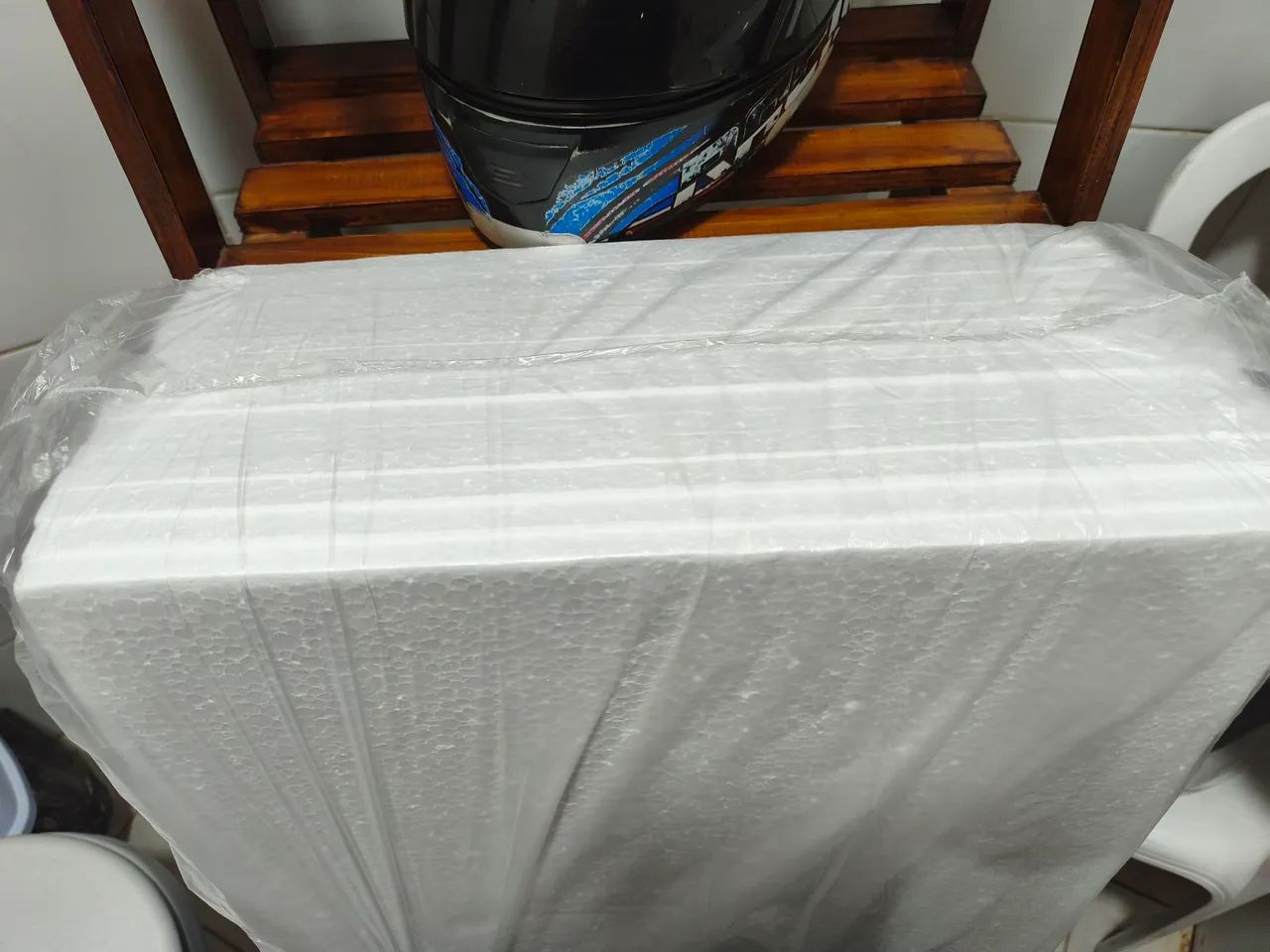Pacote de folhas de isopor com 16 unidades lacrado 